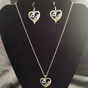 Heart-Shaped Silver and Gold 'Mom' Jewelry Set